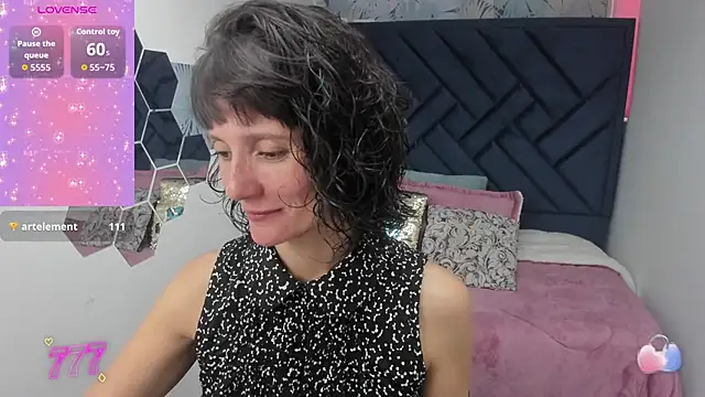 Valery More   online show from 04-01-26, 01:12