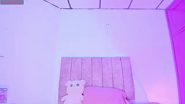 Mila 1wood online show from 07-17-26, 12:45