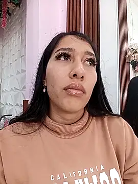 Amelia Rivas online show from 12-17-25, 07:20