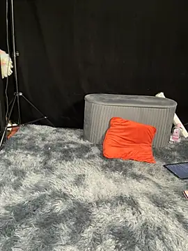 Snapshot of SaraNoir80 chatting on 03-19-26, 09:30 SaraNoir80 online show from 03-19-26, 09:30