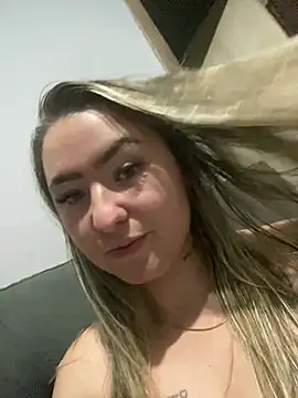 Snapshot of alegata27 chatting on 04-15-26, 01:12 alegata27 online show from 04-15-26, 01:12