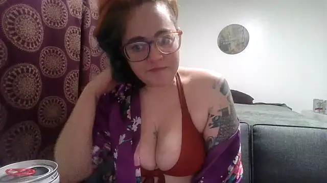 Snapshot of daniak90 chatting on 11-21-25, 01:59 daniak90 online show from 11-21-25, 01:59