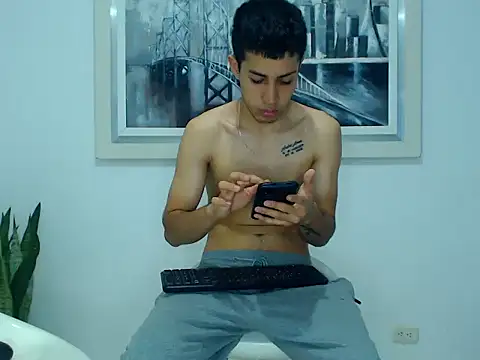 Snapshot of duvan_777 chatting on 10-26-25, 11:31 duvan 777 online show from 10-26-25, 11:31