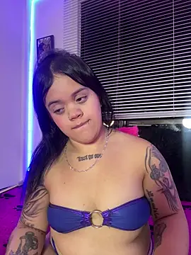 Snapshot of Sussyroxxx chatting on 04-24-26, 04:04 Sussyroxxx online show from 04-24-26, 04:04