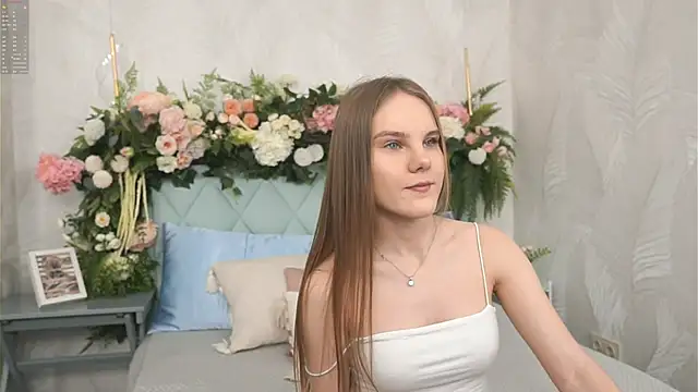 Lili Lohan online show from 03-15-26, 05:02
