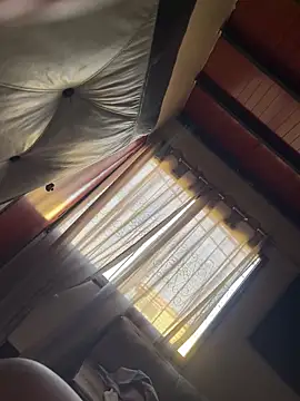 Valentino-elTuyo online show from 10-18-25, 11:55