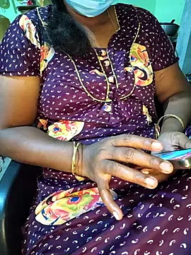 Snapshot of Tamilselviroja- chatting on 04-20-26, 03:15 Tamilselviroja- online show from 04-20-26, 03:15