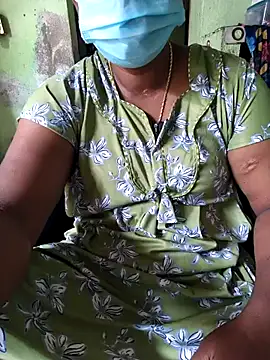 Snapshot of Tamilselviroja- chatting on 06-18-26, 03:51 Tamilselviroja- online show from 06-18-26, 03:51