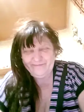 Snapshot of Apeesynka55211 chatting on 04-06-26, 06:53 Apeesynka55211 online show from 04-06-26, 06:53