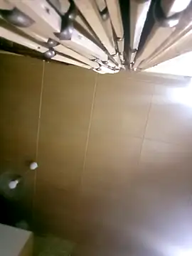 Snapshot of Apeesynka55211 chatting on 04-15-26, 07:58 Apeesynka55211 online show from 04-15-26, 07:58