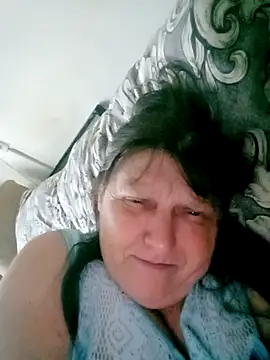 Apeesynka55211 online show from 05-15-26, 04:25