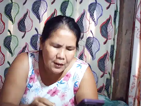 Snapshot of milagrose_rose chatting on 10-03-25, 02:19 milagrose rose online show from 10-03-25, 02:19