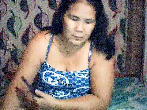 Snapshot of milagrose_rose chatting on 10-03-25, 02:25 milagrose rose online show from 10-03-25, 02:25