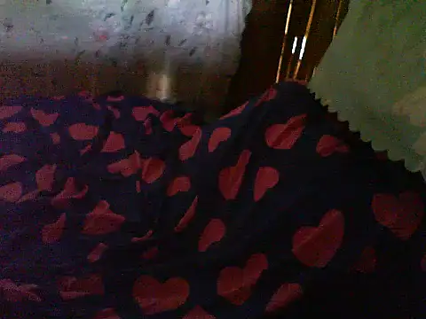 Snapshot of milagrose_rose chatting on 10-14-25, 02:01 milagrose rose online show from 10-14-25, 02:01