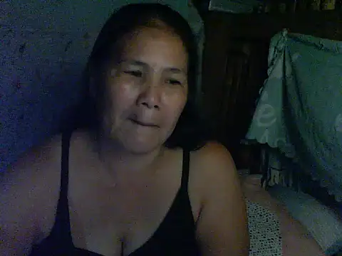 Snapshot of milagrose_rose chatting on 10-16-25, 12:28 milagrose rose online show from 10-16-25, 12:28