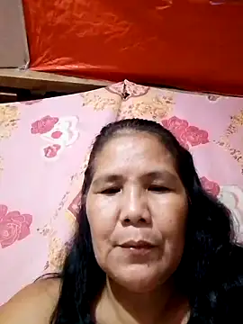 Snapshot of milagrose_rose chatting on 10-18-25, 06:37 milagrose rose online show from 10-18-25, 06:37