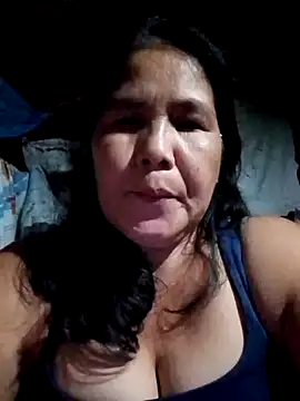 Snapshot of milagrose_rose chatting on 11-14-25, 01:32 milagrose rose online show from 11-14-25, 01:32