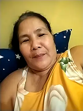 Snapshot of milagrose_rose chatting on 11-28-25, 01:14 milagrose rose online show from 11-28-25, 01:14