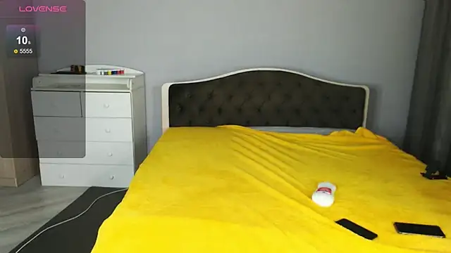 KaiChicken online show from 04-11-26, 09:08