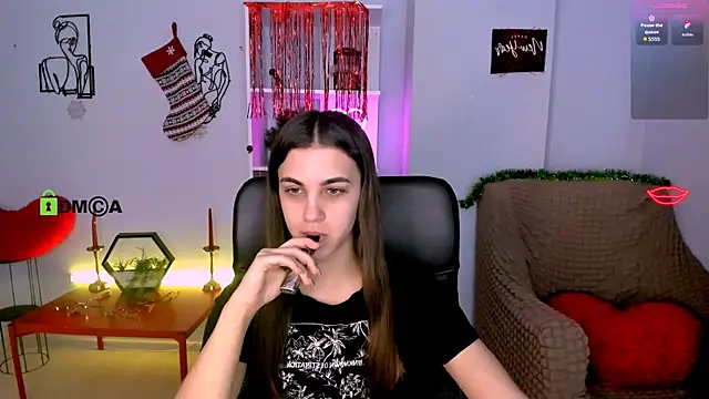 Snapshot of lina_fox12 chatting on 01-10-26, 01:57 lina fox12 online show from 01-10-26, 01:57