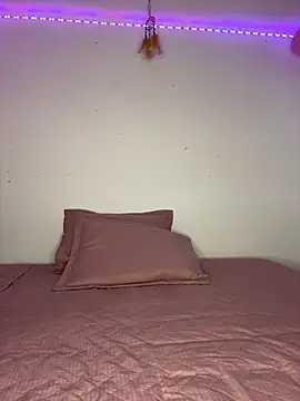 saramooon online show from 04-20-26, 03:04