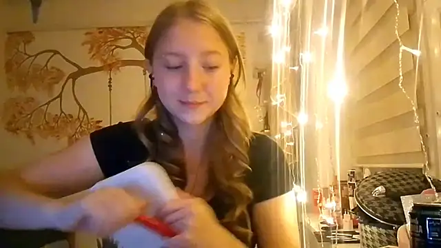 CarynFlaryn online show from 10-11-25, 03:28