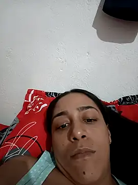 LucyAndBella online show from 12-20-25, 11:01