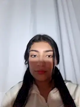 Snapshot of Sweed-virgin-pussy chatting on 05-18-26, 04:07 Sweed-virgin-pussy online show from 05-18-26, 04:07