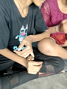 Snapshot of Unique_girls90 chatting on 03-21-26, 02:05 Unique girls90 online show from 03-21-26, 02:05