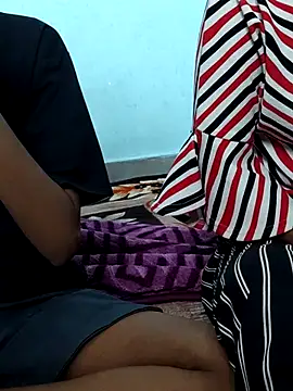 Snapshot of Unique_girls90 chatting on 04-09-26, 04:56 Unique girls90 online show from 04-09-26, 04:56