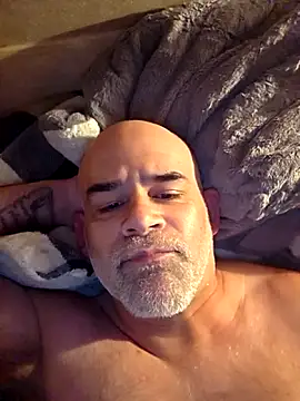 DeeBestEver online show from 11-20-25, 01:55