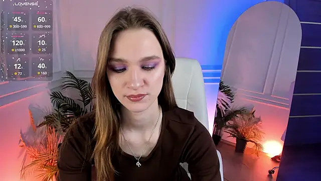 Snapshot of PollyMayer chatting on 04-21-26, 08:55 PollyMayer online show from 04-21-26, 08:55