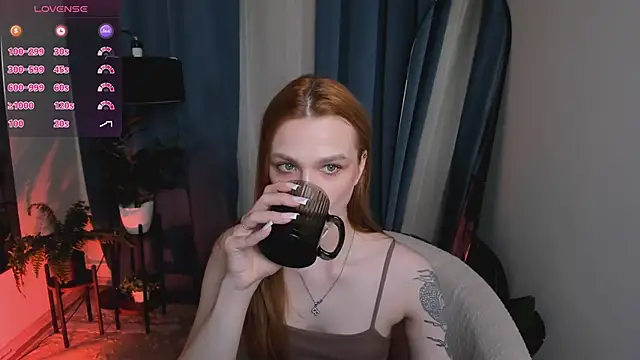 Snapshot of PollyMayer chatting on 05-21-26, 08:49 PollyMayer online show from 05-21-26, 08:49