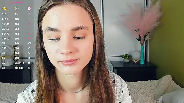 JinnyMcie online show from 04-10-26, 07:46