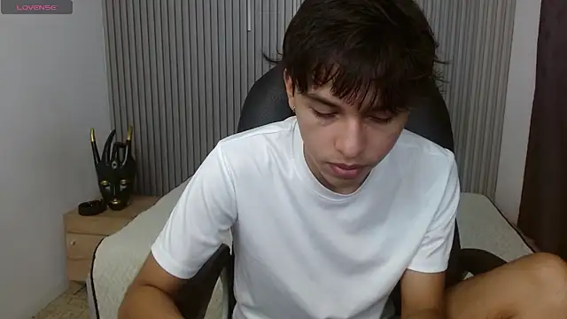 StiwenTwink online show from 03-31-26, 03:12