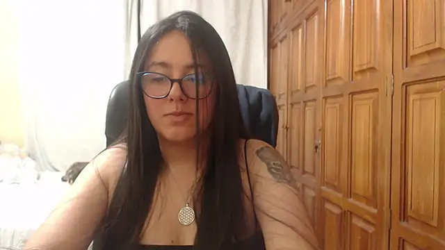 Venus cat  online show from 04-25-26, 04:37