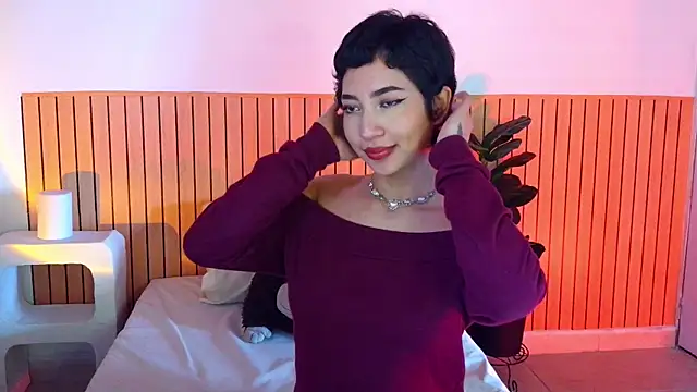 Snapshot of emma_web_ chatting on 06-18-26, 03:16 emma web online show from 06-18-26, 03:16