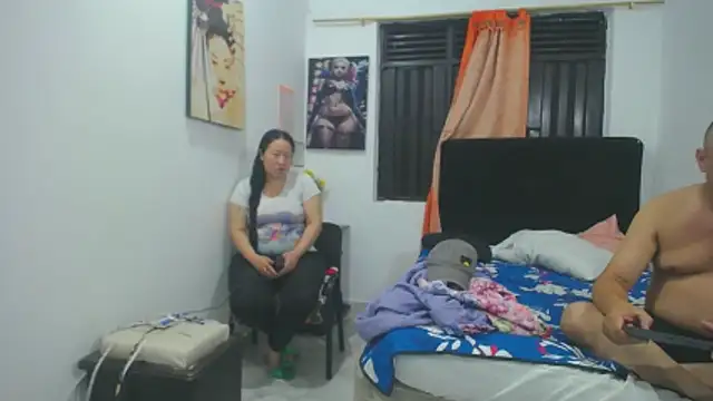 Snapshot of Meloncillo_and_Babyliss99 chatting on 04-12-26, 06:40 Meloncillo and Babyliss99 online show from 04-12-26, 06:40