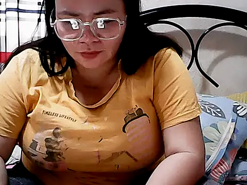 HornyPussie69 online show from 03-10-26, 04:06