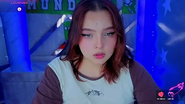 Snapshot of mia_foster_t chatting on 07-06-26, 03:58 mia foster t online show from 07-06-26, 03:58