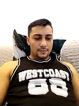 gooddboy01 online show from 11-21-25, 07:34