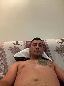 gooddboy01 online show from 04-14-26, 02:12