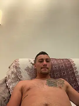 gooddboy01 online show from 04-18-26, 06:34