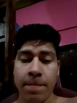 Snapshot of Travieso_loco9 chatting on 10-10-25, 01:54 Travieso loco9 online show from 10-10-25, 01:54