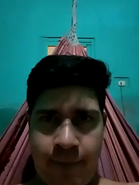 Snapshot of Travieso_loco9 chatting on 10-15-25, 08:42 Travieso loco9 online show from 10-15-25, 08:42