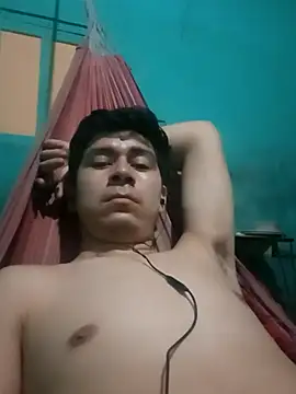 Snapshot of Travieso_loco9 chatting on 10-31-25, 07:15 Travieso loco9 online show from 10-31-25, 07:15