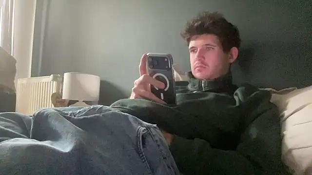 Snapshot of VersaGoo chatting on 02-11-26, 10:20 VersaGoo online show from 02-11-26, 10:20