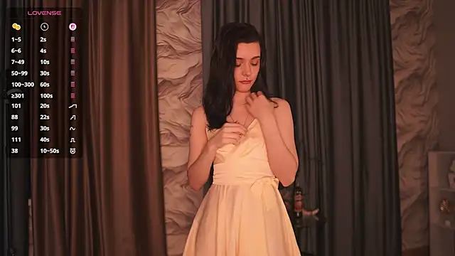 ElizabethMilller  online show from 04-07-26, 10:42