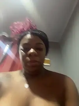 Snapshot of Priihmedeiros chatting on 12-21-25, 09:27 Priihmedeiros online show from 12-21-25, 09:27