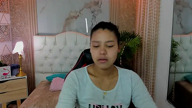 Snapshot of AriaVega chatting on 03-20-26, 01:05 AriaVega online show from 03-20-26, 01:05